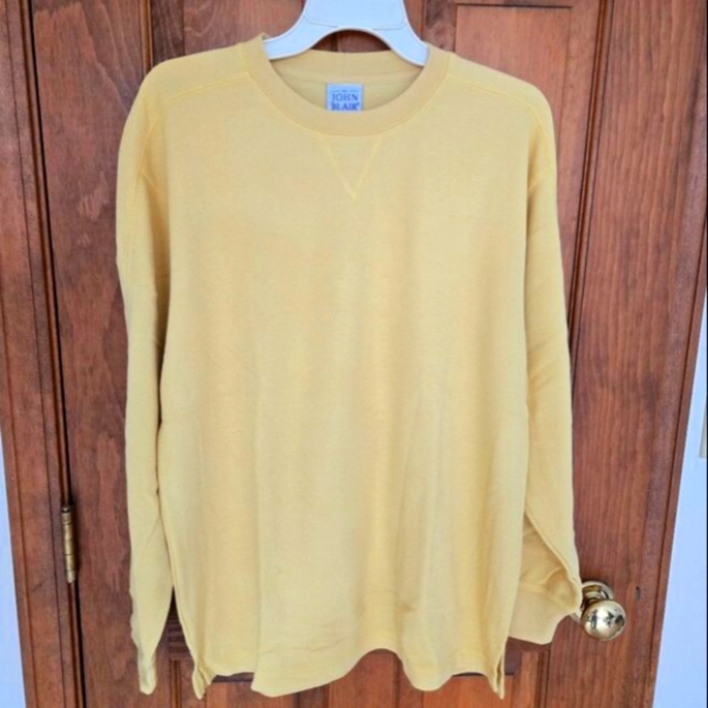 Mens Pastel Yellow Oversized Crewneck Lightweight Thermal for Everyday Wear